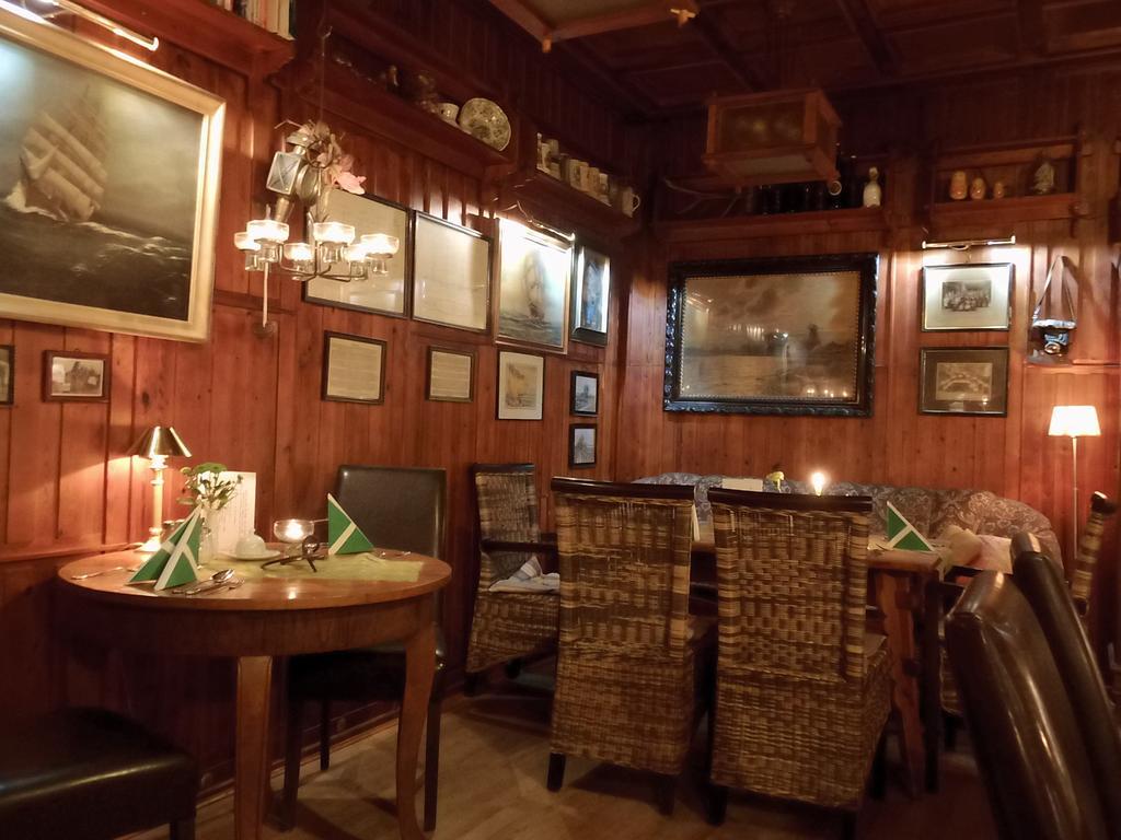 Pension&Restaurant Alte Schule Kluis Extérieur photo