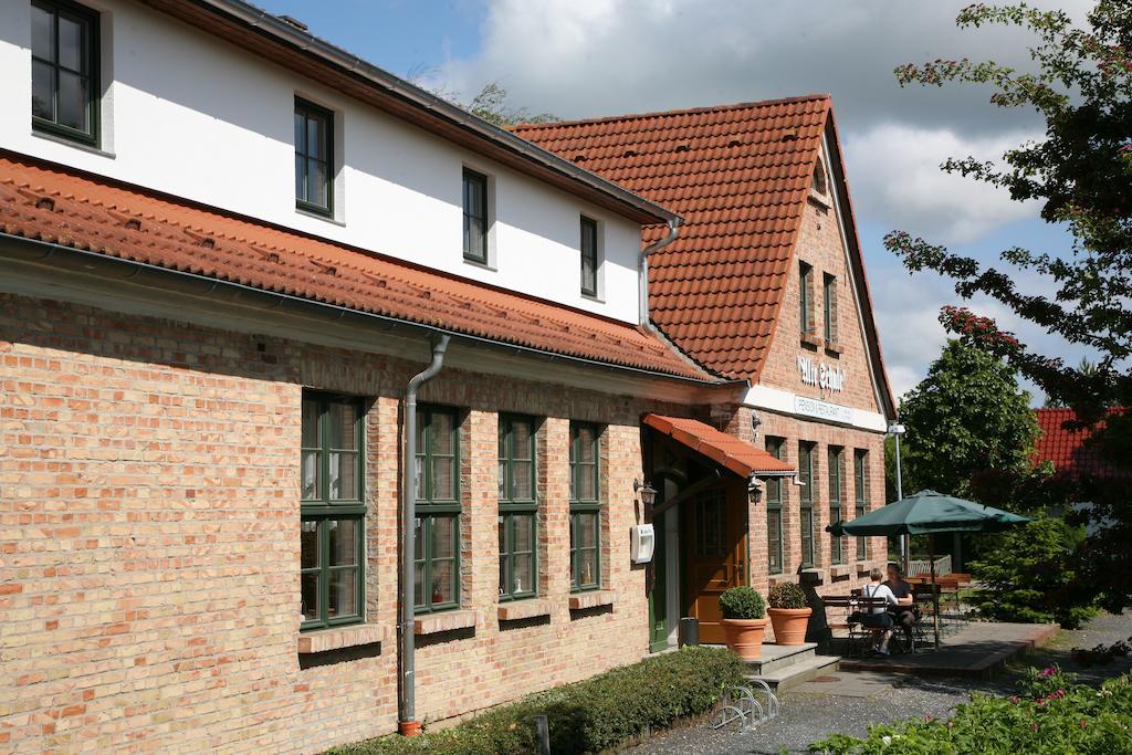 Pension&Restaurant Alte Schule Kluis Extérieur photo